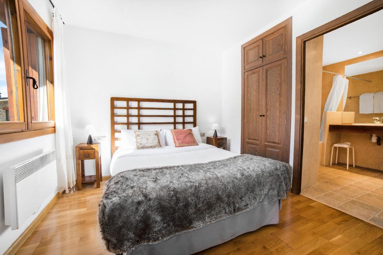 Apartaments Esquirol Ел Тартер Екстериор снимка