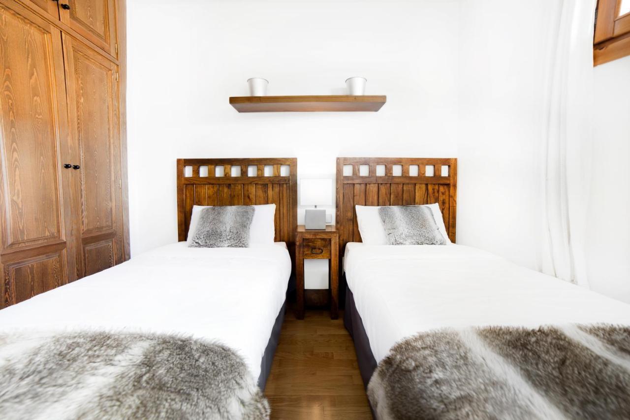 Apartaments Esquirol Ел Тартер Екстериор снимка